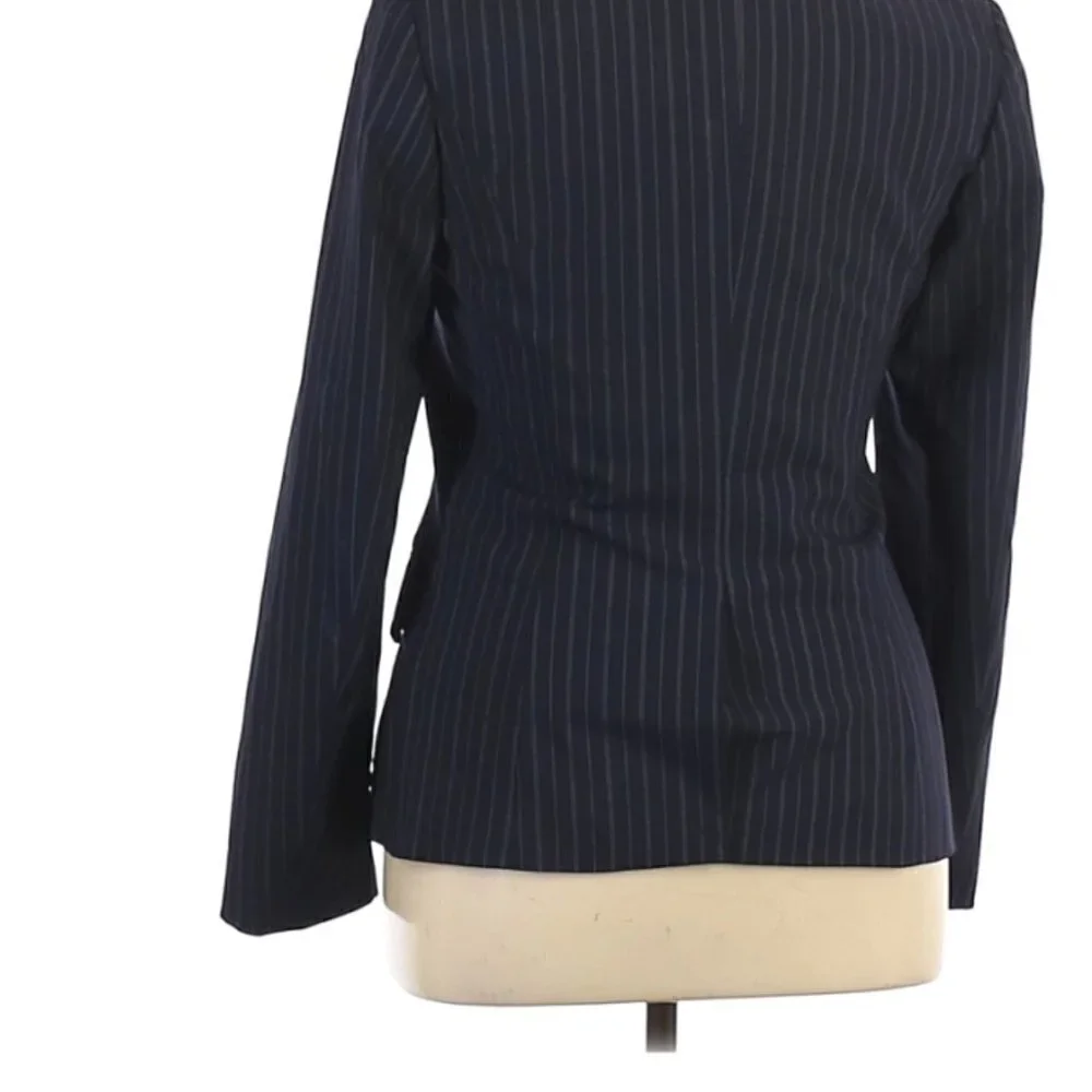 H Hilfiger blue &White pinstripe Wool Blazer‎